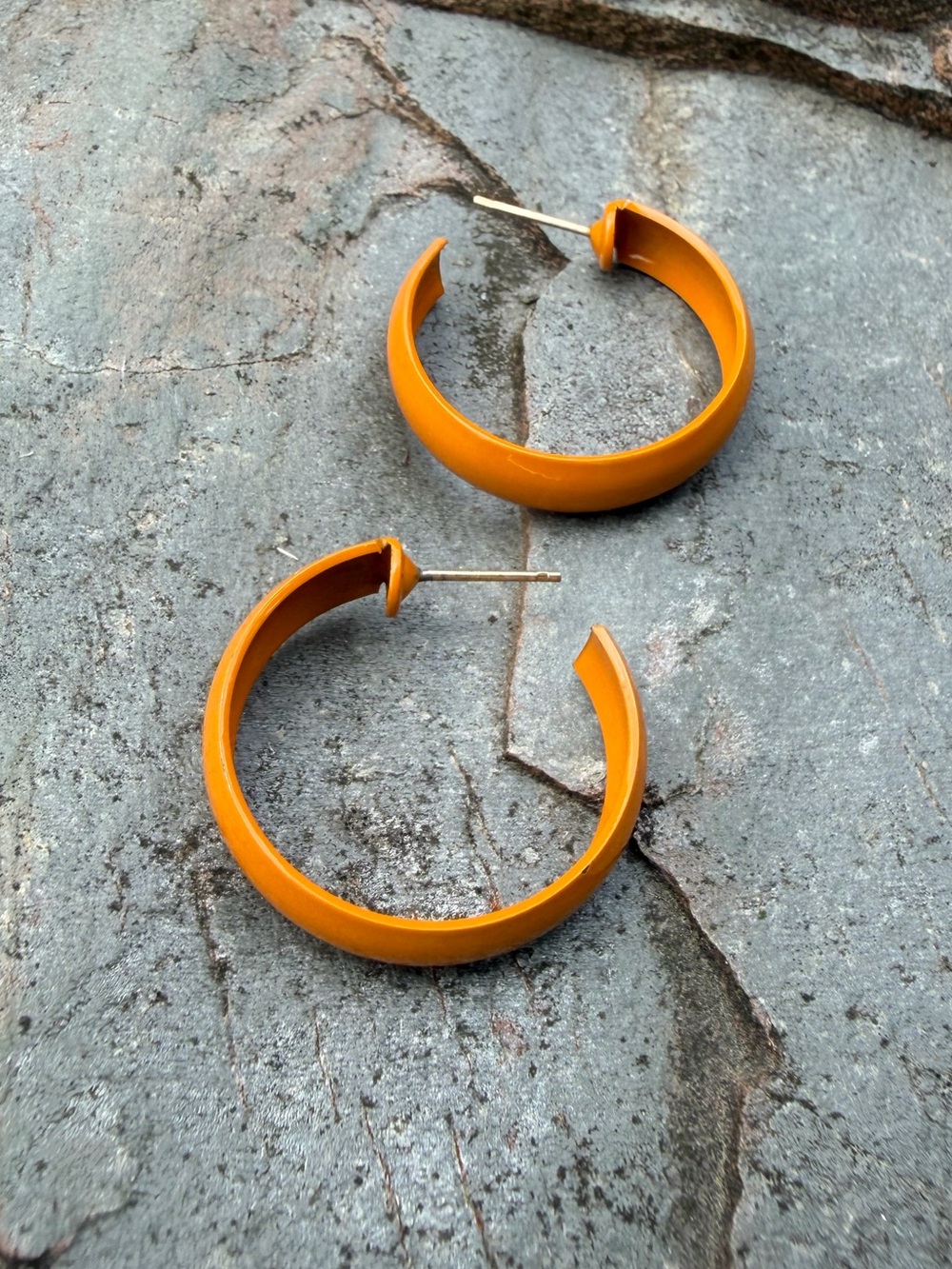 Vintage Bright Orange Enamel Hoop Earrings - Picture 5 of 7